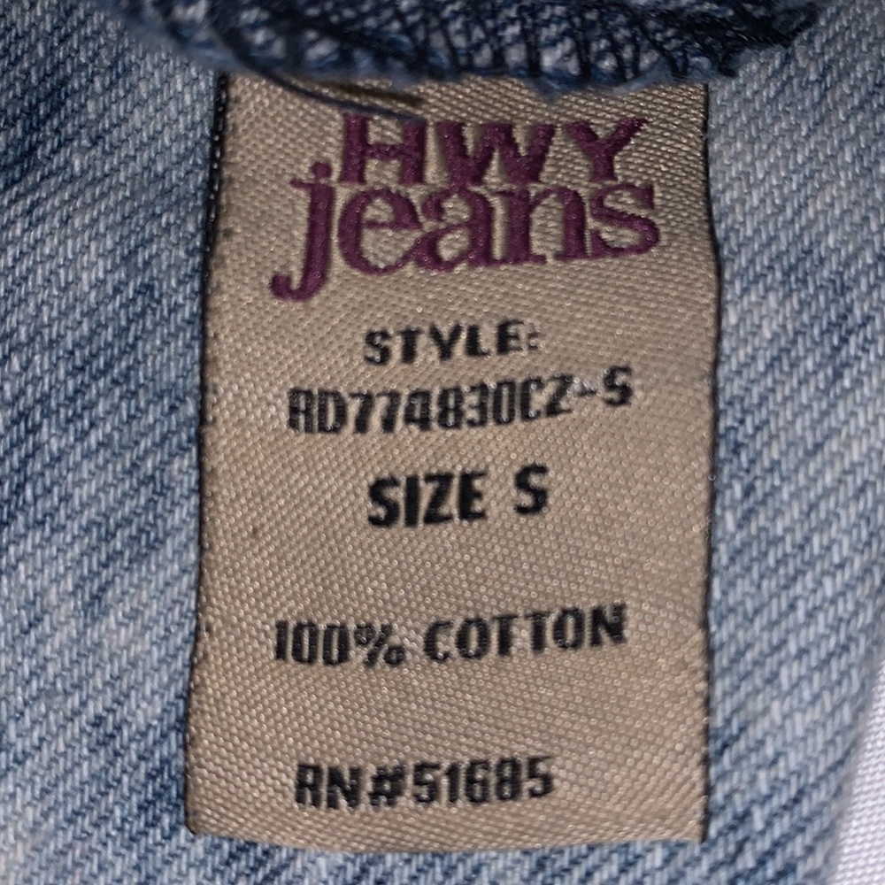 Cropped denim jacket - Picture 4 of 4